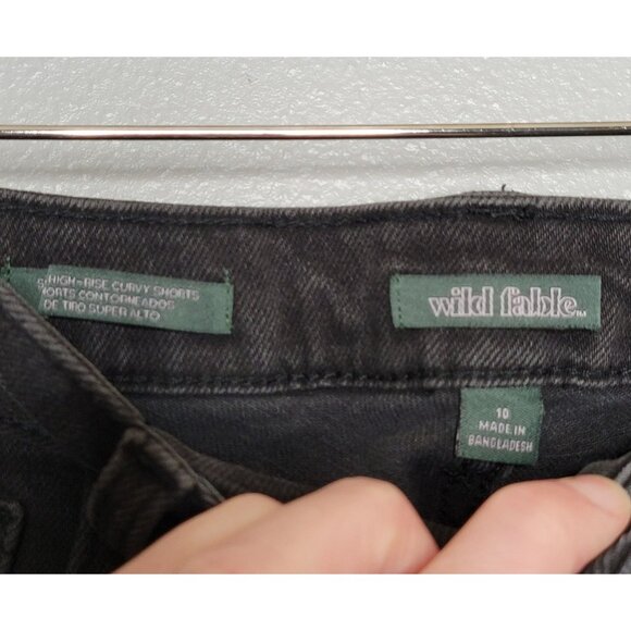 Wild Fable Women's 10 Button Fly Stretch Curvy Shorts Cut Off Faded Black Distre - Picture 3 of 5